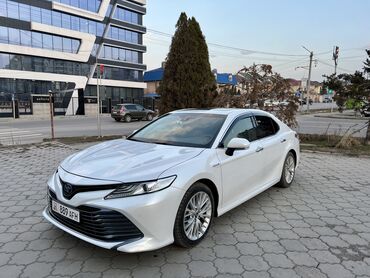 Toyota: Toyota Camry: 2019 г., 2.5 л, Гибрид