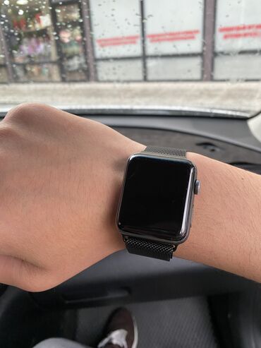 apple watch зарядка: Продаю Apple Watch 3 42mm На экране есть царапинки Работает отлично