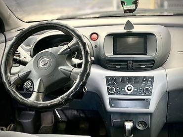 Nissan Almera Tino: 2003 г., 1.8 л, Кол менен иштөөчү, Бензин, Хетчбек — 6