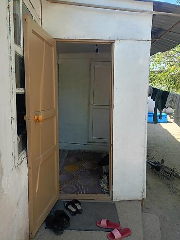 Напольные работы: Продается полдомауч.2.30. 1-я линияможно под биснес,есть — 2