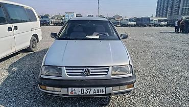 химичиска авто: Volkswagen Vento: 1992 г., 1.8 л, Механика, Бензин, Седан — 5