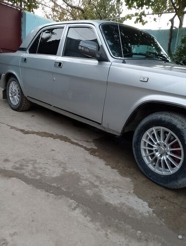 QAZ: QAZ 31105 Volga: 5 l | 2003 il 129200 km Sedan