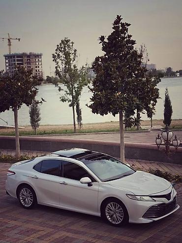 Toyota: Toyota Camry: 2018 г., Автомат, Бензин, Седан — 2