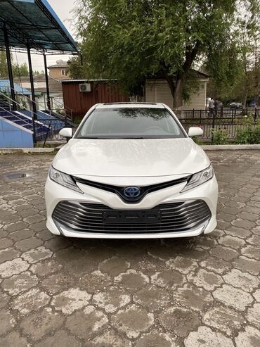 Toyota: Toyota Camry: 2020 г., 2.5 л, Вариатор, Гибрид, Седан