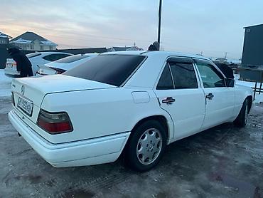 мереседес 124: Mercedes-Benz W124: 1993 г., 2.2 л, Механика, Бензин, Седан — 4