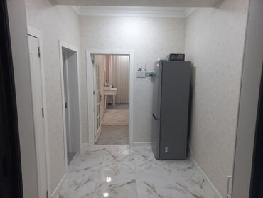 Kirayə mənzillər: Suraxanı, Studiya, Yeni tikili, m. Neftçilər, 64 kv. m