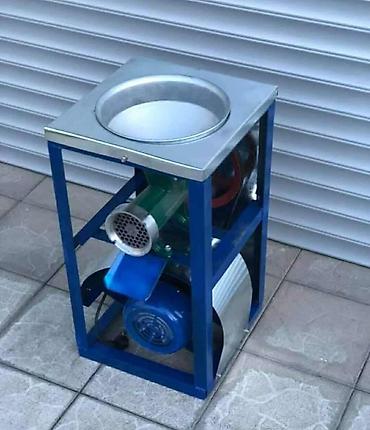 09. MASINA ZA MLEVENJE MESA 32- ELEKTROMOTOR 2,2KW , Izuzetna masina