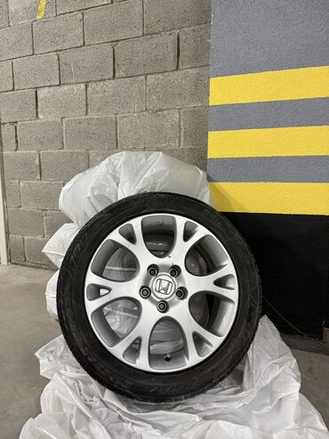 купить кроссовки футбольные: Продаю R 17 диски на зимних резинах на Honda Accord CL7