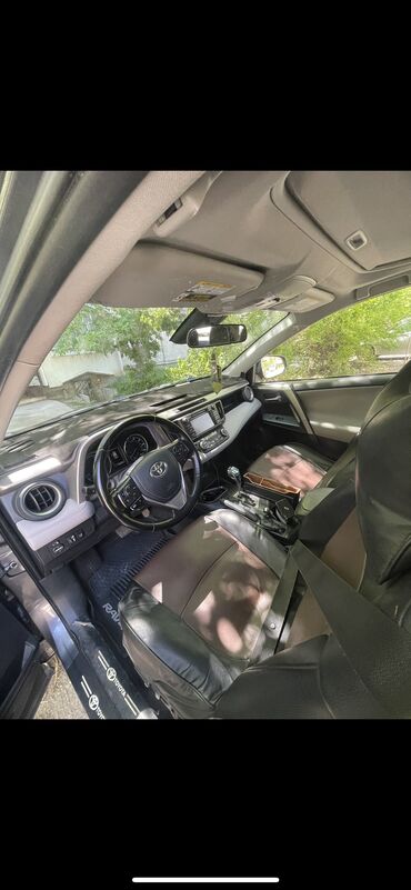 фургон машина: Toyota RAV4 EV: 2018 г., 2.5 л, Вариатор, Гибрид, Кроссовер