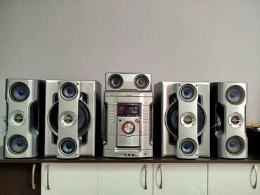 aiwa музыкальный центр: Продаю недорого SONY мощный 5 канальный музыкальный центр есть AUX