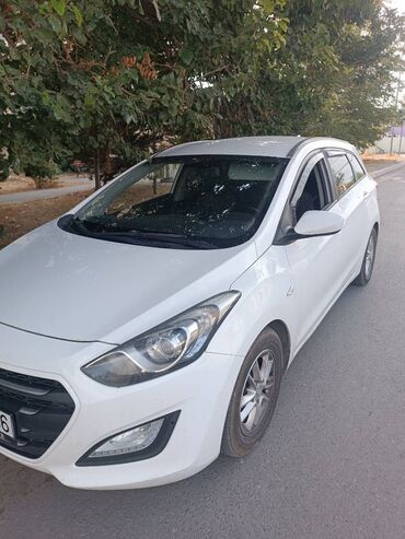 Hyundai i30: 1.6 л | 2016 г. Универсал