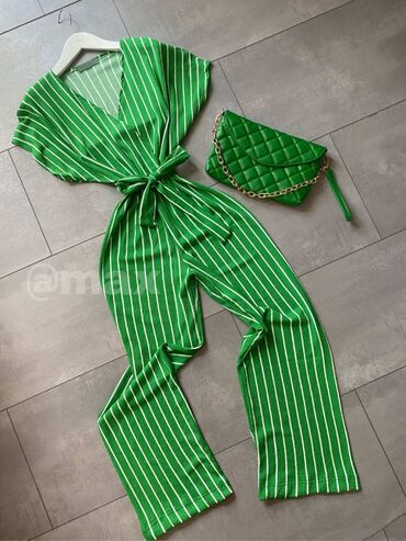 Kombinezoni: 2600 s m l — 2