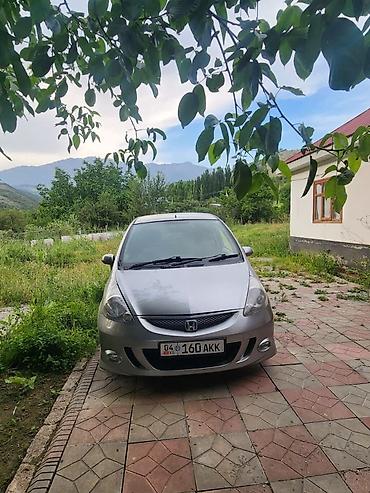 хонда с2000: Honda Fit: 2003 г., 1.3 л, Автомат, Бензин, Хэтчбэк — 6