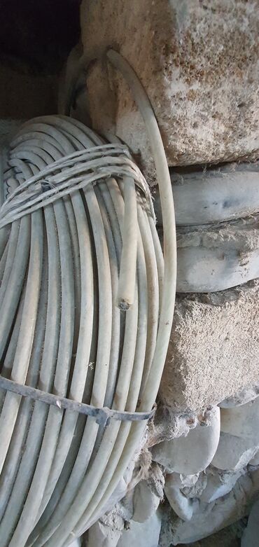 Digər metal məhsullar: Tros. İzolyasiya olunanda var. Qiymet ölçüye görə deyisir. 50 — 10