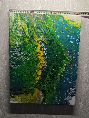 Şəkillər, tablolar: Yaşıl, sarı və mavi çalarların axıcı şəkildə qarışdığı, müxtəlif — 9