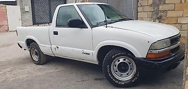 Chevrolet: Chevrolet S-10 pikap - Korpus: 2 qapılı, tək kabin - Rəng: ağ - — 2