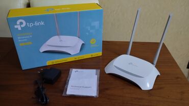 Modemlər və şəbəkə avadanlıqları: TP-link wifi modem.TL-WR840N İdeal vəziyyətdədir çox az istifadə