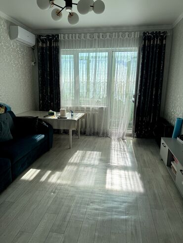 Продажа квартир: 4 комнаты, 80 м², 2 этаж — 13