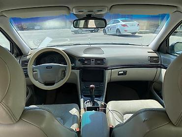 audi a7: Volvo S80: 2.4 l | 2002 il 290 km Sedan — 4