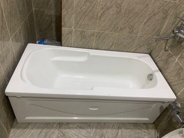 hazır hamam: Ванна, Б/у, Пластик, 150х70 см