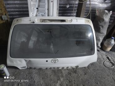 Крышки багажника: Крышка багажника Toyota 2004 г., Б/у, цвет - Белый,Оригинал