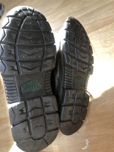 Ботинки: Продаю ботинки чистая кожа Фирменные original Размер 43 Тел — 4