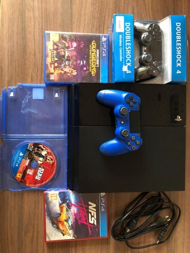 PS2 & PS1 (Sony PlayStation 2 & 1): Playstation 4 . Super vəziyyətdədir heç bir problemi yoxdur. 2 pult və