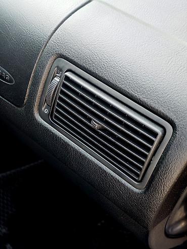 Volkswagen: Volkswagen Golf: 1998 г., 1.8 л, Механика, Бензин, Лифтбек — 13