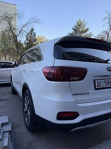 тайкан: Kia Sorento: 2019 г., 2 л, Автомат, Бензин, Кроссовер — 4