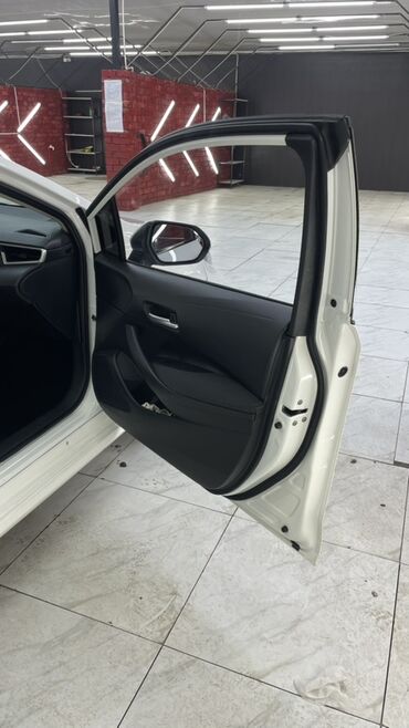 Toyota: Toyota Corolla: 2020 г., 1.2 л, Вариатор, Бензин, Седан — 10