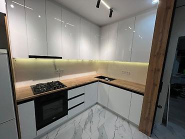 Кухонные гарнитуры: Кухонный гарнитур — 23