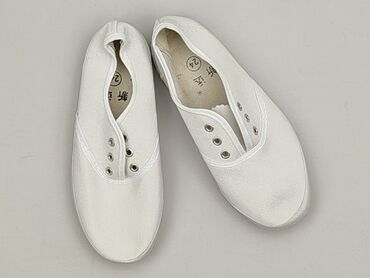 buty że stichem dla dzieci: Trampki 24, Nowy