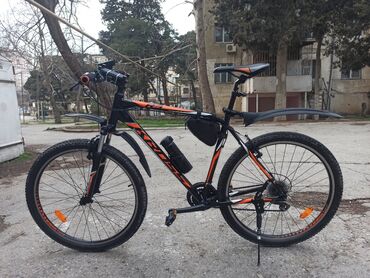 iwlenmiw velosipedler: İşlənmiş Dağ velosipedi Kross, 28", sürətlərin sayı: 21, Ödənişli çatdırılma