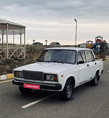 alpine yag: VAZ 2107 – klassik 4 qapılı sedan Xarici görünüş: - Rəng: ağ - — 3