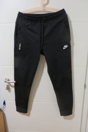 tech fleece novi model: NIKE AIR-MAX velicina XL bez mana bilo kakve greske kao nova, s