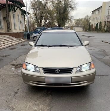 такта камри 40: Продаю Toyota Camry. Практичная,экономичная. Объем 2.2 коробка