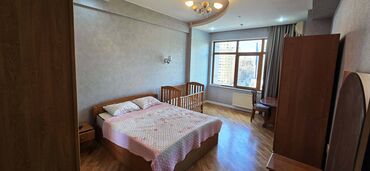 Yeni tikili: 3 otaqlı, Yeni tikili, 140 kv. m — 3