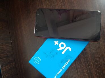 micro cart: Samsung Galaxy J6 Plus | 32 GB | rəng - Qırmızı