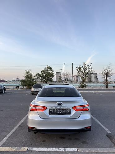 100: Toyota Camry: 2018 г., 2.5 л, Вариатор, Гибрид, Седан — 3