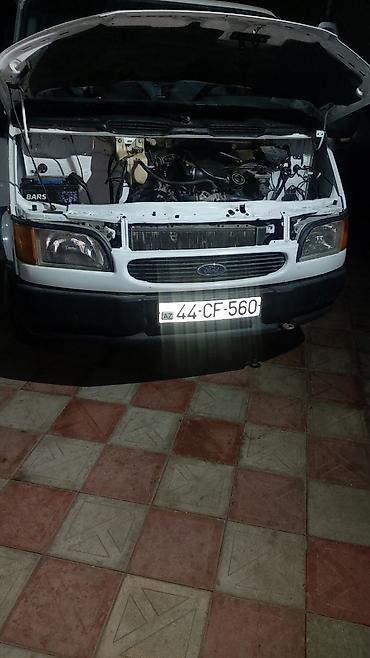 s class guzguləri: Ford Transit: 2.5 l | 1989 il 250 km Universal — 3