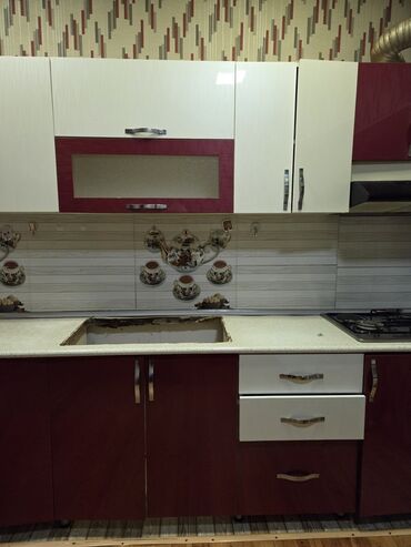 силиконовые формы в баку: Mətbəx mebeli dəsti - Üst və alt dolablar: iki rəngli (ağ/bordo)