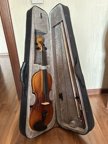 мостик для скрипки: Продаю новый скрипку.Купили не использовали.Цена 22000сом