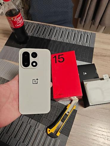cs 55 plus: OnePlus 15, Б/у, 512 ГБ, цвет - Бежевый, 2 SIM — 1