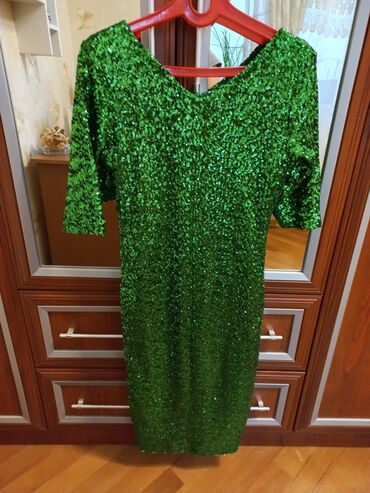 красивые платья на прокат в баку: Ziyafət donu, S (EU 36)