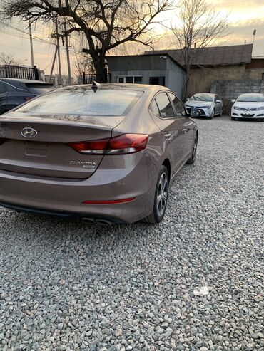 журок котор: Hyundai Elantra: 2018 г., 1.4 л, Автомат, Бензин, Седан