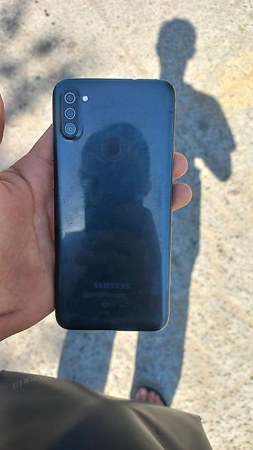 lenovo log: Samsung Galaxy A11, Б/у, 32 ГБ, цвет - Черный, 2 SIM — 1