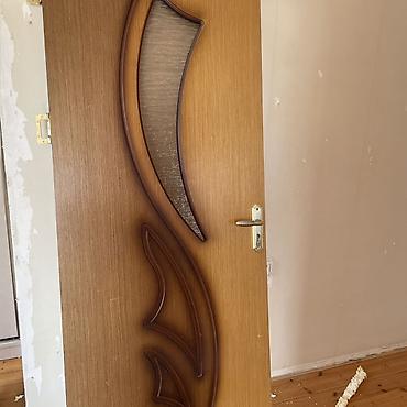 Qapılar və aksessuarlar: Taxta interyer qapısı - Material: ağac əsaslı panel, hamar səth - — 1