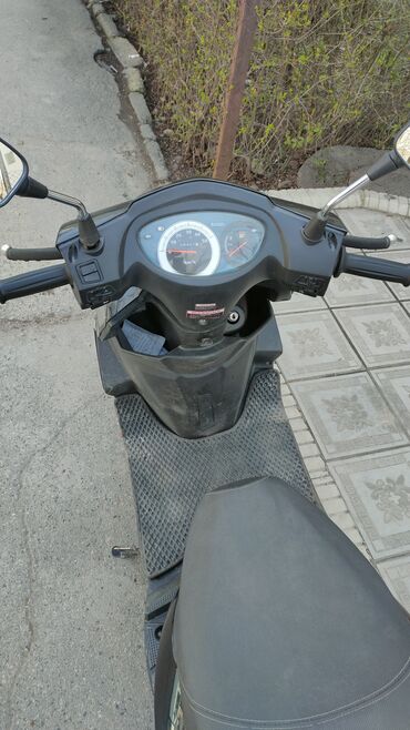 мотоцикл suzuki: Скутер Suzuki, 125 куб. см, Бензин, Б/у, В рассрочку