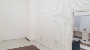 Digər kommersiya daşınmaz əmlakı: Binəqədi 9-cu mikrarayonda yerləşən obyekt 135 kv Sahesi olan salon — 7