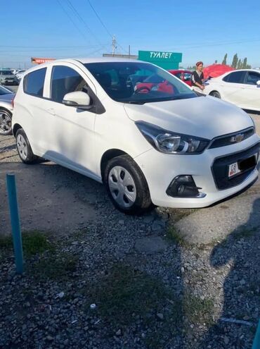 авто шевролет: Chevrolet Spark: 2017 г., 1 л, Вариатор, Бензин